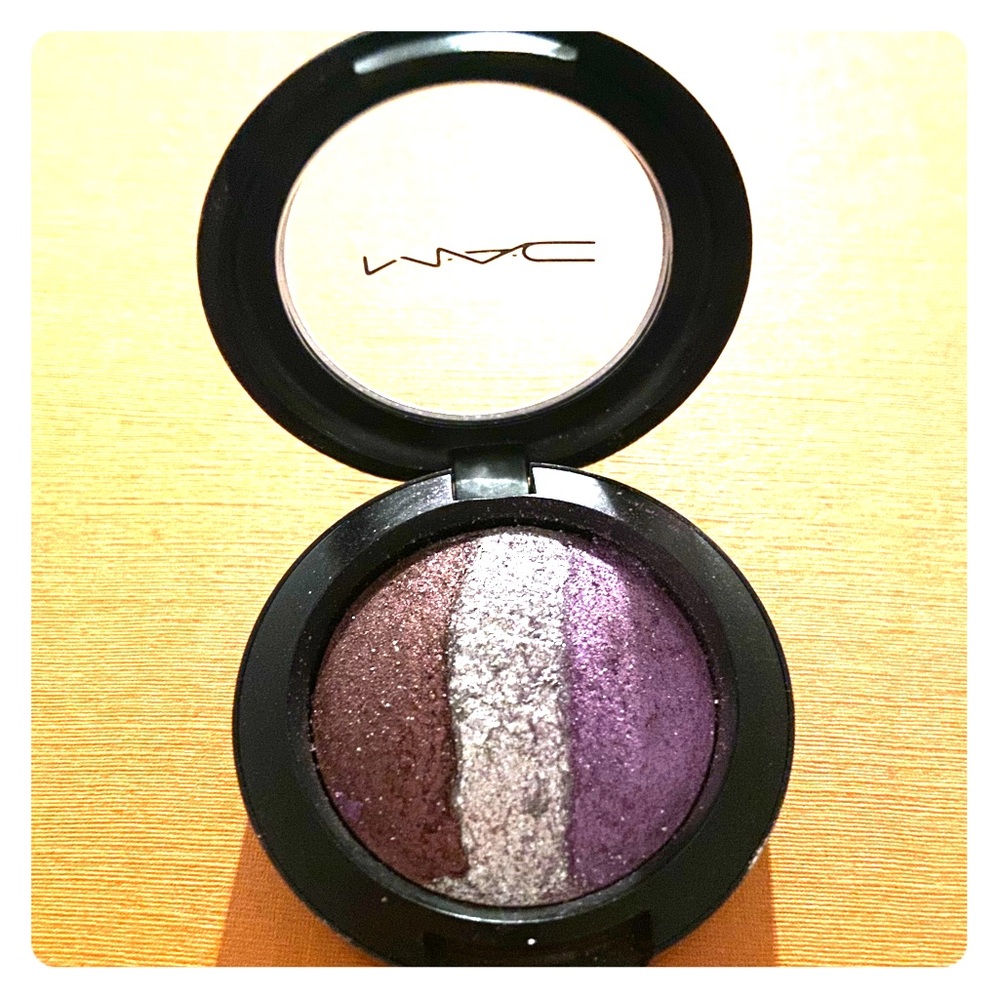 MAC Mineralize Eyeshadow Outspoken